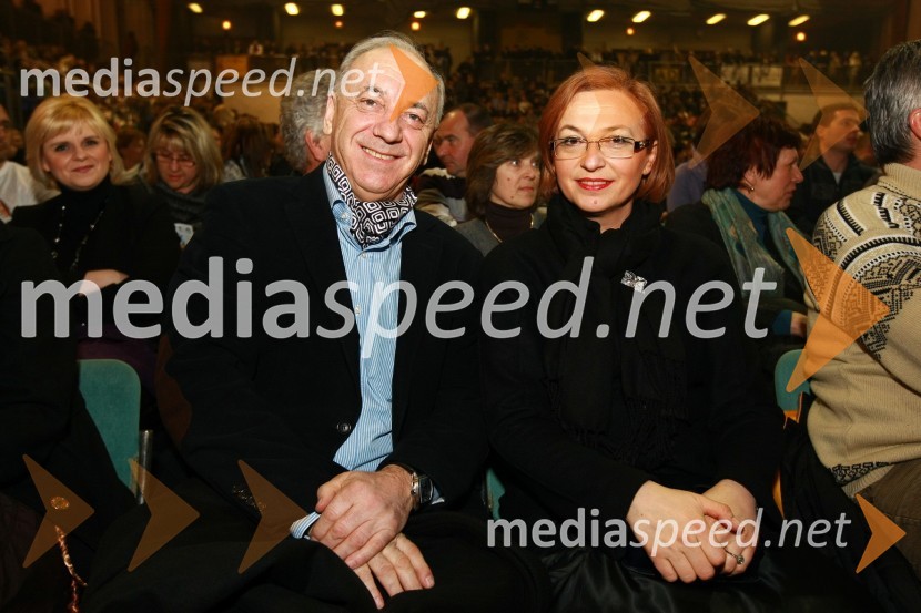 Janez Ujčič, generalni direktor RTS in mestni svetnik MOM ter Mirjana Koren, direktorica Pokrajinskega muzeja MariborOliver Dragojevič in Gibonni, koncert