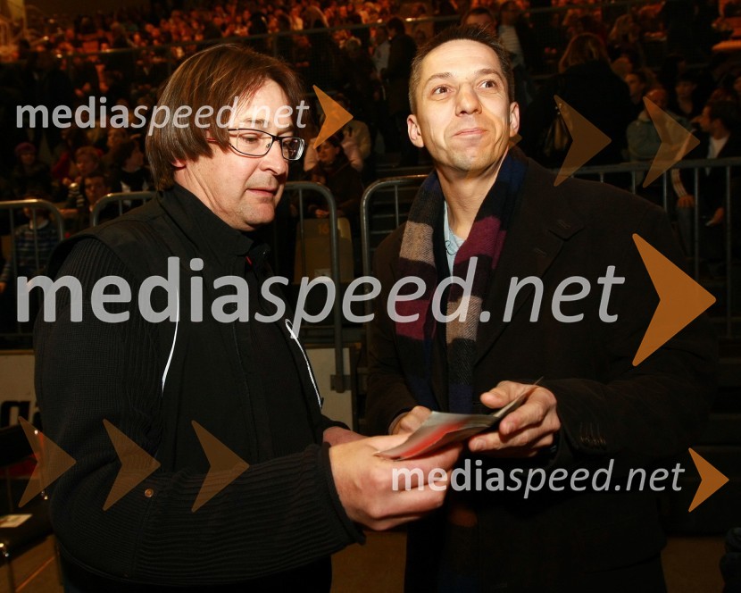 Smiljan Kreže, organizator in Drago Žura, direktor ŠOUM (Študentska organizacija Univerze v Mariboru)Oliver Dragojevič in Gibonni, koncert