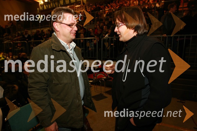 Petr Podlipny, direktor znamke Škoda pri Porsche Slovenija d.o.o. in Smiljan Kreže, organizatorOliver Dragojevič in Gibonni, koncert