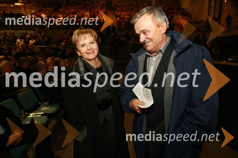 Marjan Krajnc, direktor Študentskega servisa Maribor in soproga TanjaOliver Dragojevič in Gibonni, koncert