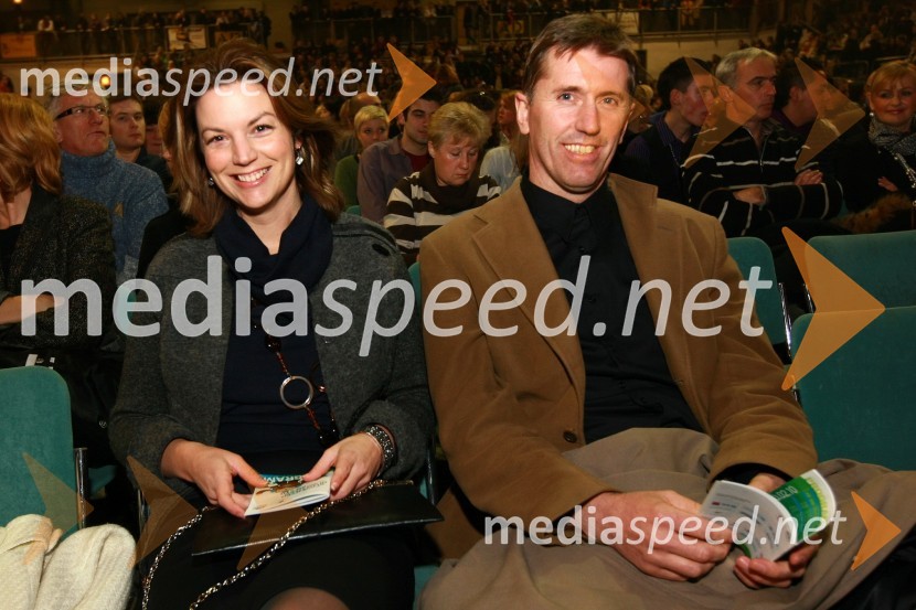 Matea Verhovčak, Mestna občina Maribor in Silvo Plesnik, direktor podjetja Nigrad d.d.Oliver Dragojevič in Gibonni, koncert