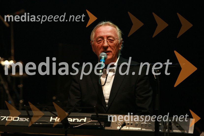 Oliver Dragojevič, pevecOliver Dragojevič in Gibonni, koncert