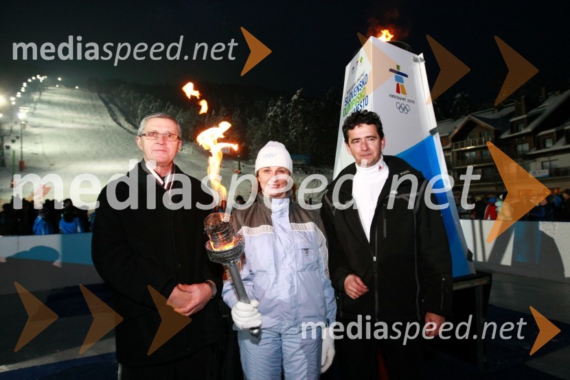 Leon Kremžar, podpredsednik Olimpijskega komiteja Slovenije (OKS), Katja Koren Miklavec, nekdanja smučarka in Rok Peče, podžupan Mestne občine MariborSlovensko olimpijsko mesto Maribor