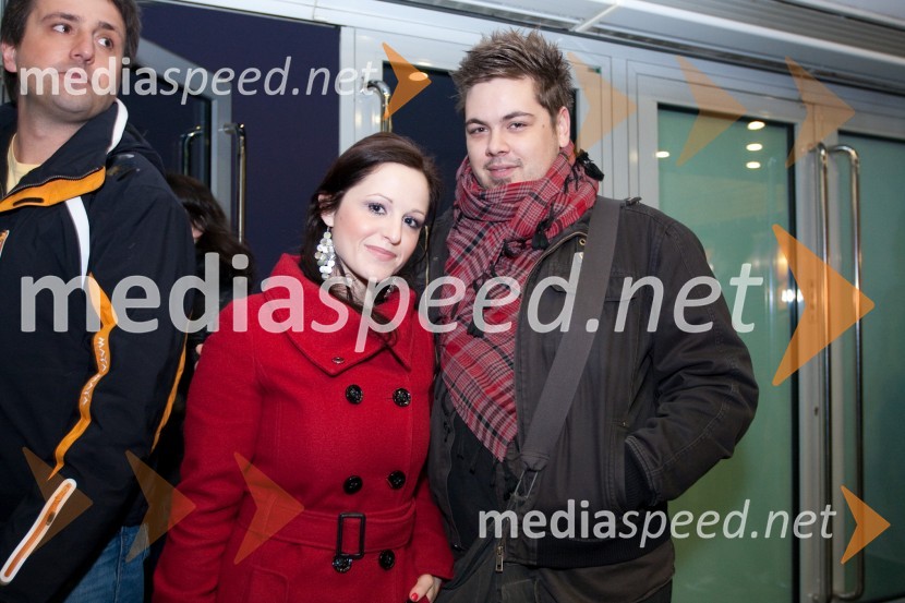 Mateja Ropoša, novinarka in Nejc Simšič, novinar in igralecValentinovo, premiera filma