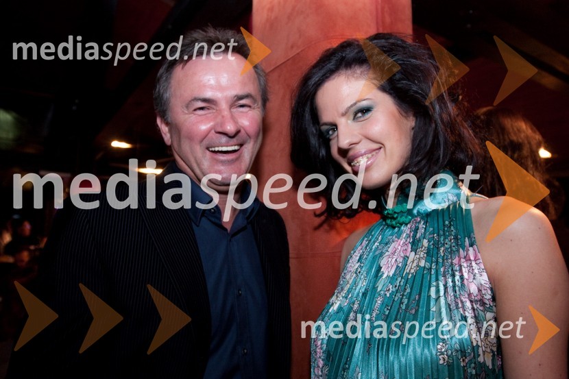 Primož Ulaga, poslovni direktor nordijskih disciplin in Sabina Remar, Miss Universe 2004Valentinova zaroka, zaključek