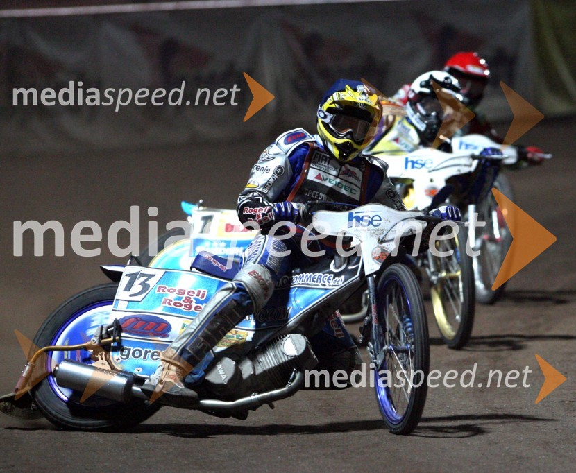 Matej Žagar (Slovenija), za njim Tony Rickardsson (Švedska)SPEEDWAY GRAND PRIX, VN Slovenije 2006, dirka