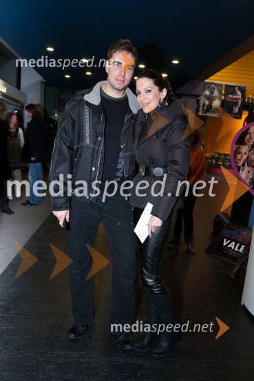 Črt Slavec, fotograf in Iris Mulej, Miss Slovenije 2006  	Valentinovo, premiera filma