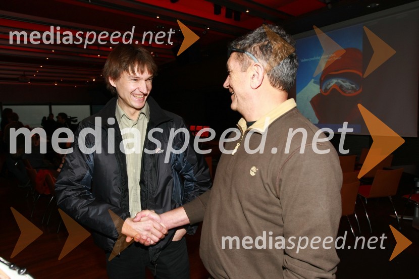 Aleš Koželj, alpinist in soplezalec Tomaža Humarja ter Stipe Božič, planinec in snemalec Tomaževih odpravTomaž Humar: Ni nemogočih poti, novinarska konferenca ob drugi dopolnjeni izdaji