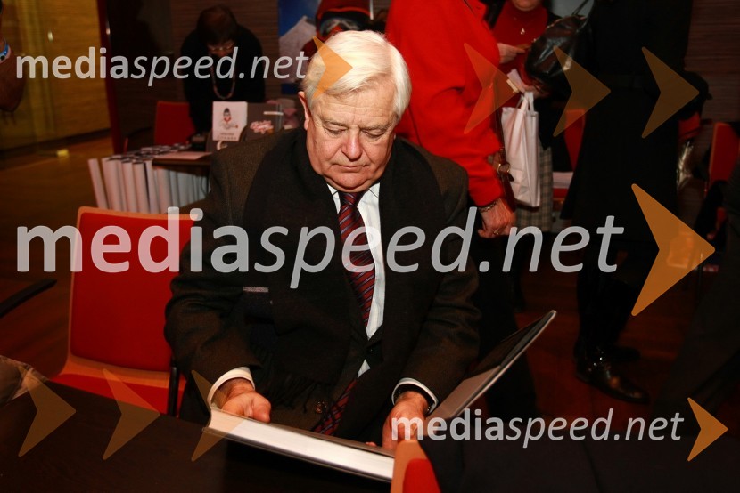 Milan Kučan, nekdanji predsednik Republike SlovenijeTomaž Humar: Ni nemogočih poti, novinarska konferenca ob drugi dopolnjeni izdaji