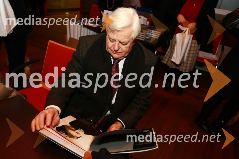 Milan Kučan, nekdanji predsednik Republike SlovenijeTomaž Humar: Ni nemogočih poti, novinarska konferenca ob drugi dopolnjeni izdaji