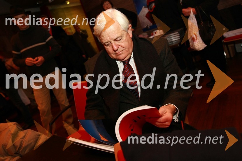 Milan Kučan, nekdanji predsednik Republike SlovenijeTomaž Humar: Ni nemogočih poti, novinarska konferenca ob drugi dopolnjeni izdaji