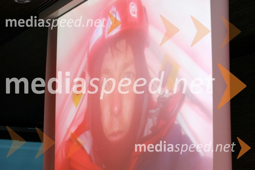 Tomaž Humar: Ni nemogočih poti, novinarska konferenca ob drugi dopolnjeni izdaji knjigeTomaž Humar: Ni nemogočih poti, novinarska konferenca ob drugi dopolnjeni izdaji