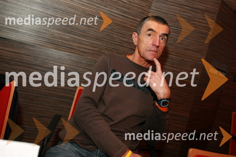 Dušan Mravlje, ultramaratonecTomaž Humar: Ni nemogočih poti, novinarska konferenca ob drugi dopolnjeni izdaji