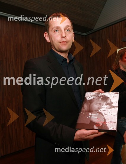 Marjan Humar, brat Tomaža HumarjaTomaž Humar: Ni nemogočih poti, novinarska konferenca ob drugi dopolnjeni izdaji