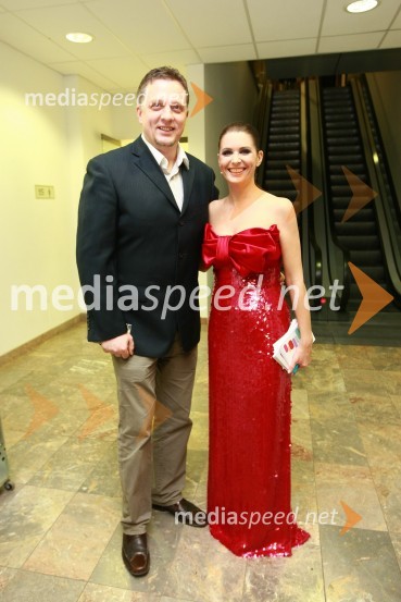 Igor Pirkovič, pomočnik direktorja TV Slovenija in Bernarda Žarn, voditeljicaEMA 2010, predizbor