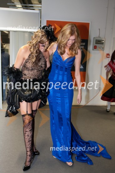 Rebeka Dremelj, pevka in Manca Špik, pevkaEMA 2010, predizbor