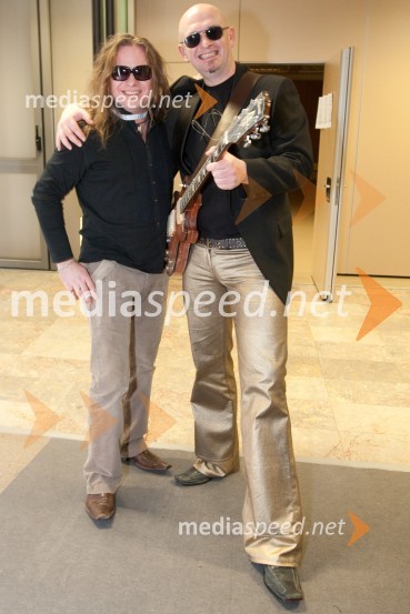 Člana skupine Vaso & D PlejbeksEMA 2010, predizbor