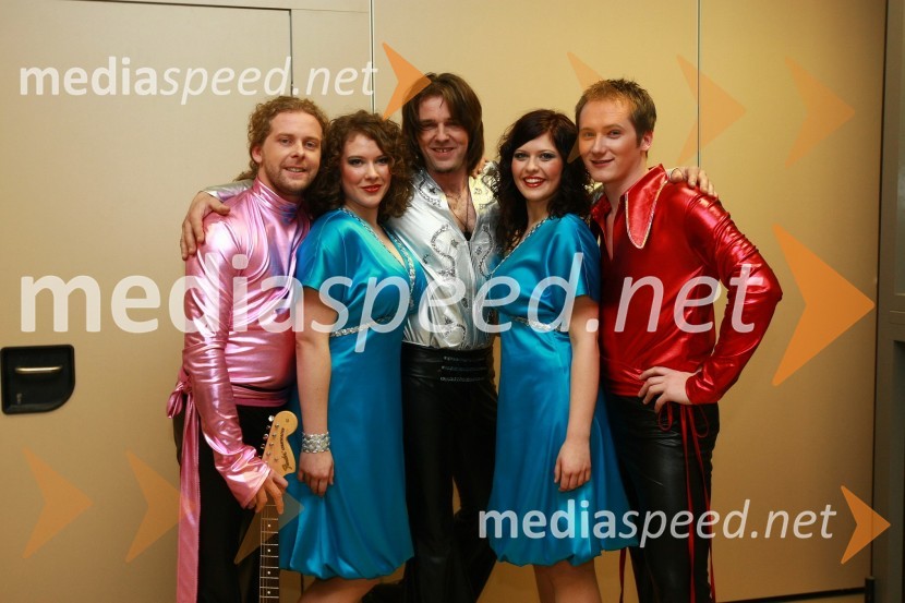 Člani skupine Zadnji TaxiEMA 2010, predizbor