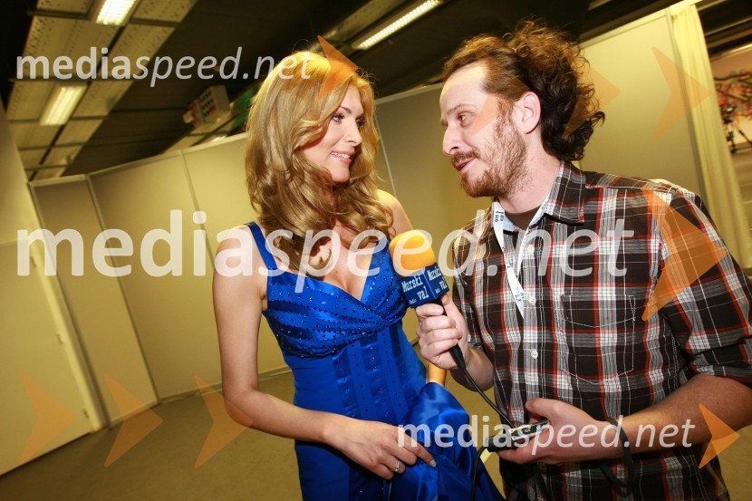 Manca Špik, pevka in Jernej Šavel, novinarEMA 2010, predizbor