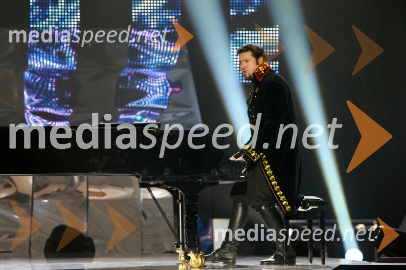 Gal Gjurin, glasbenikEMA 2010, finale