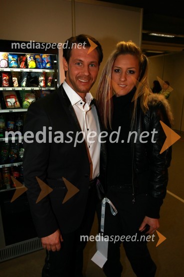 Eva Breznikar, Hangar P.R., članica skupine Makeup 2 in članica zasedbe The Stroj ter Marko Vozelj, pevecEMA 2010, finale