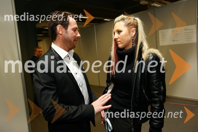 Eva Breznikar, Hangar P.R., članica skupine Makeup 2 in članica zasedbe The Stroj ter Marko Vozelj, pevecEMA 2010, finale