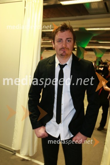 Vlado Pilja, pevecEMA 2010, finale