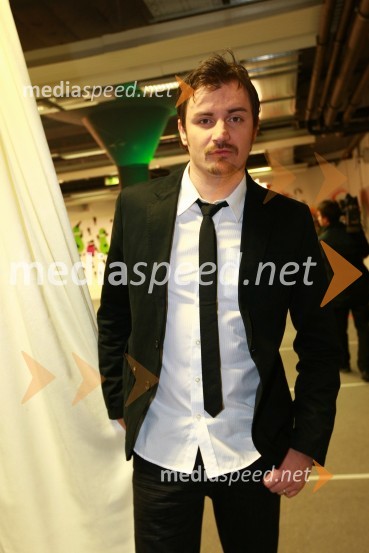 Vlado Pilja, pevecEMA 2010, finale