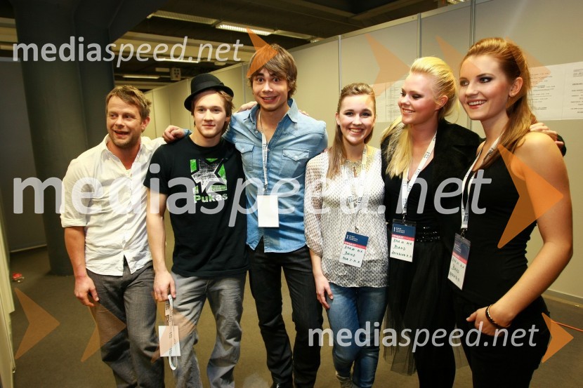 Alexander Rybak, zmagovalec tekmovanja za Pesem Evrovizije 2009 in spremljevalna skupinaEMA 2010, finale