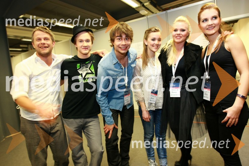 Alexander Rybak, zmagovalec tekmovanja za Pesem Evrovizije 2009 in spremljevalna skupinaEMA 2010, finale