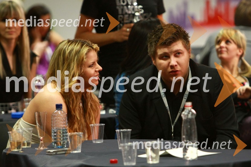 Neisha, pevka in ...EMA 2010, finale