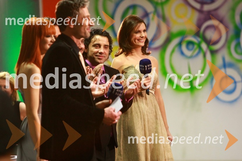 Ivo Kores, voditelj, Nina Pušlar, pevka, Jože Kontrec, član skupine Langa in Bernarda Žarn, voditeljicaEMA 2010, finale