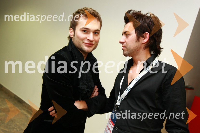 Jaka Jeler, televizijski voditelj ter novinar in Gusty, frizerEMA 2010, finale