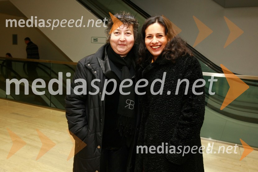 Dragica Petrovič, režiserka in producentka ter Darja Švajger, pevkaEMA 2010, finale