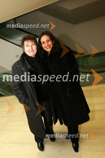 Dragica Petrovič, režiserka in producentka ter Darja Švajger, pevkaEMA 2010, finale