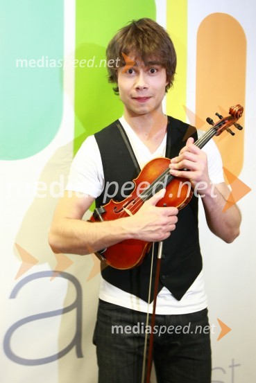 Alexander Rybak, zmagovalec tekmovanja za Pesem Evrovizije 2009EMA 2010, finale