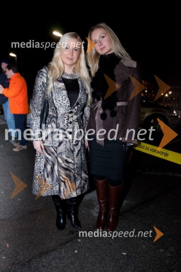 Danica Lovenjak, TV voditeljica in prijateljicaChris Rea, koncert