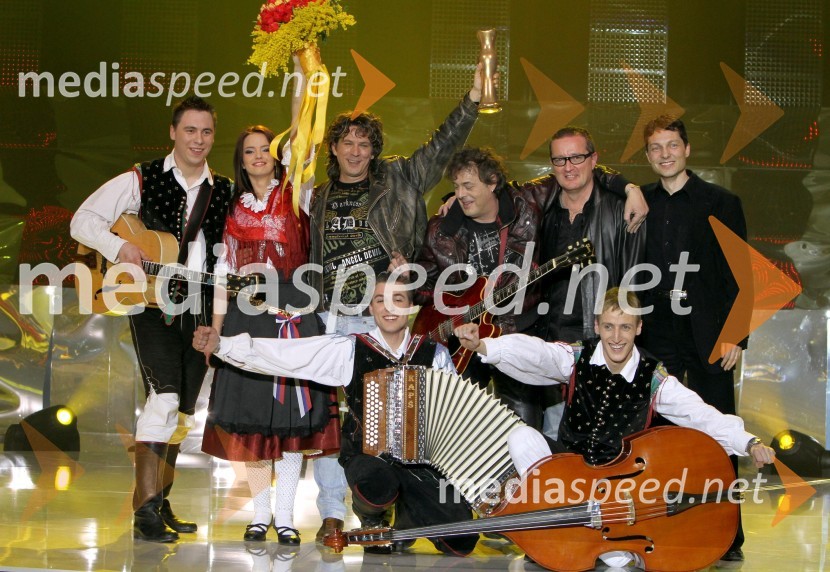 Ansambel Roka Žlindre in skupina Kalamari, Marino Legovič, avtor glasbe ter Leon Oblak, avtor besedila - zmagovalci Eme 2010EMA 2010, finale