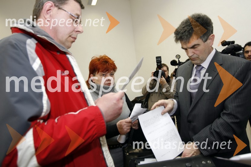 Marjan in Manica Čare, podjetje Zdenex ter Peter Žontar, odvetnikMarjan in Manica Čare, podjetje Zdenex