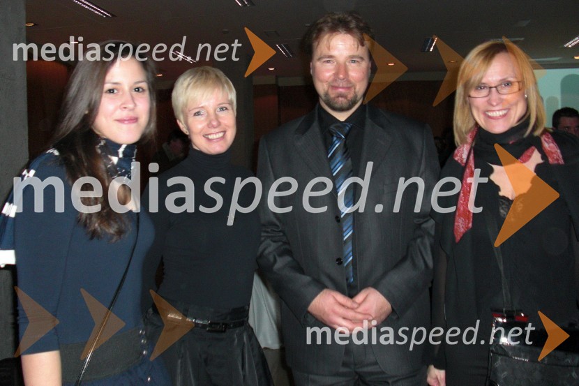 Karmen Žirovnik, Polonca Komar, vodja službe za odnose z javnostjo RTV Slovenija, Jože Možina, direktor TV Slovenija in Cvetka Žirovnik, pomočnica generalnega direktorja RTV Slovenija za organizacijo, kadre in izobraževanje
	EMA 2010, finale