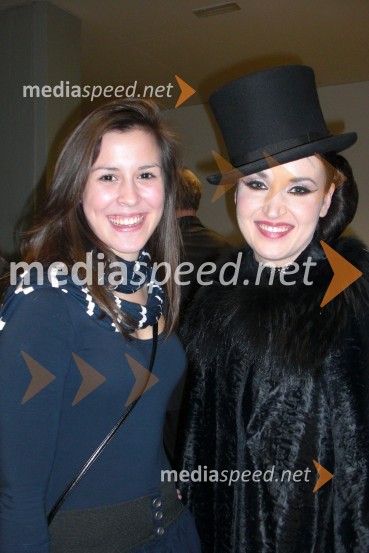 Karmen Žirovnik in Tinkara Kovač, pevkaEMA 2010, finale