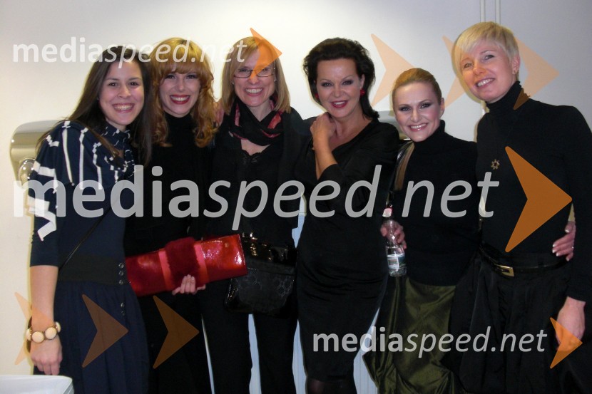 Rebeka Žirovnik, Ula Furlan, igralka, Cvetka Žirovnik, pomočnica generalnega direktorja RTV Slovenija za organizacijo, kadre in izobraževanje, Miša Molk, varuhinja pravic gledalcev in poslušalcev RTV Slovenija, Nuša Derenda, pevka in Polonca Komar, vodja službe za odnose z javnostjo RTV SlovenijaEMA 2010, finale