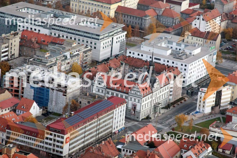 Središče mesta Maribor: Elektro Maribor, Narodni dom Maribor, TC City I, TC City II, Mariborski zaporiSlovenija iz zraka