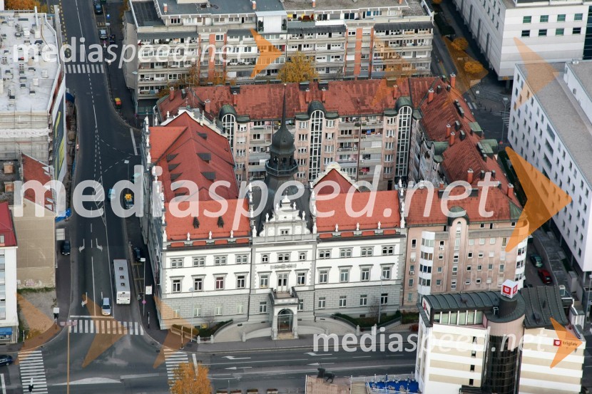 Središče mesta Maribor: Narodni dom MariborSlovenija iz zraka
