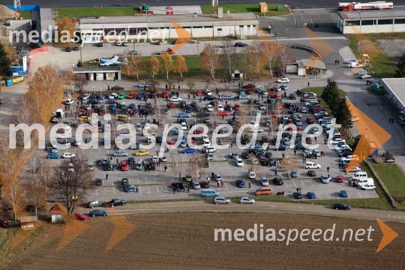 Sejem rabljenih avtomobilov, Letališče Edvarda Rusjana MariborSlovenija iz zraka