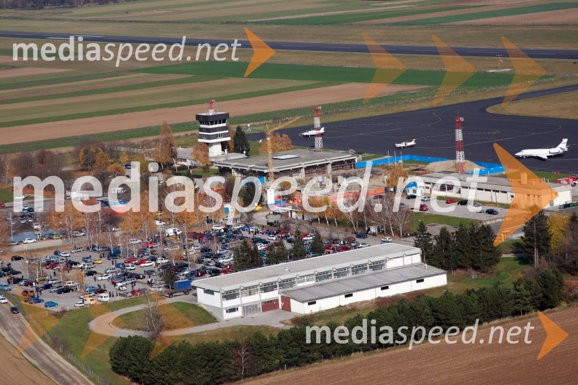 Sejem rabljenih avtomobilov, Letališče Edvarda Rusjana MariborSlovenija iz zraka