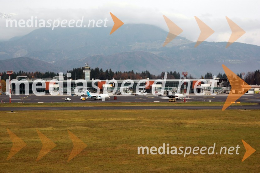 Letališče Jožeta PučnikaSlovenija iz zraka