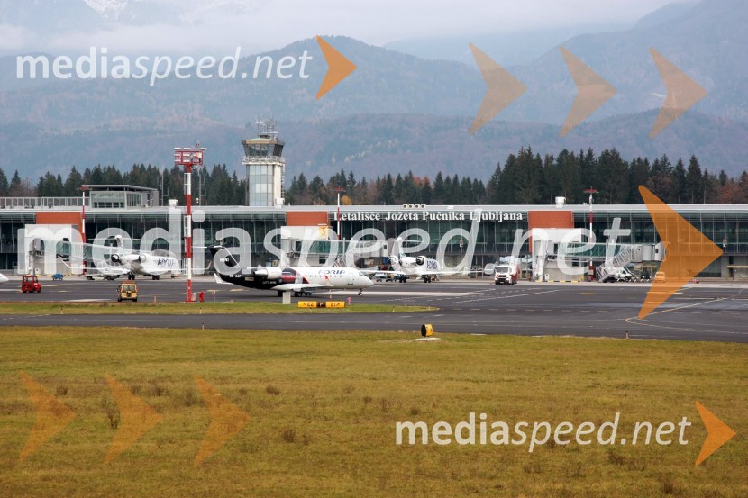 Letališče Jožeta PučnikaSlovenija iz zraka