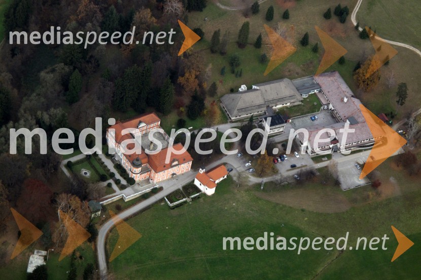 Graščina - dvorec Šenek, PolzelaSlovenija iz zraka