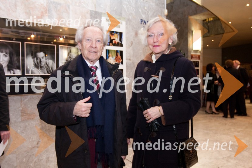 	Dr. Henrik Neubauer, režiser in soproga Jasna Neubauer, prevajalkaStriček Vanja, premiera v SNG Nova Gorica